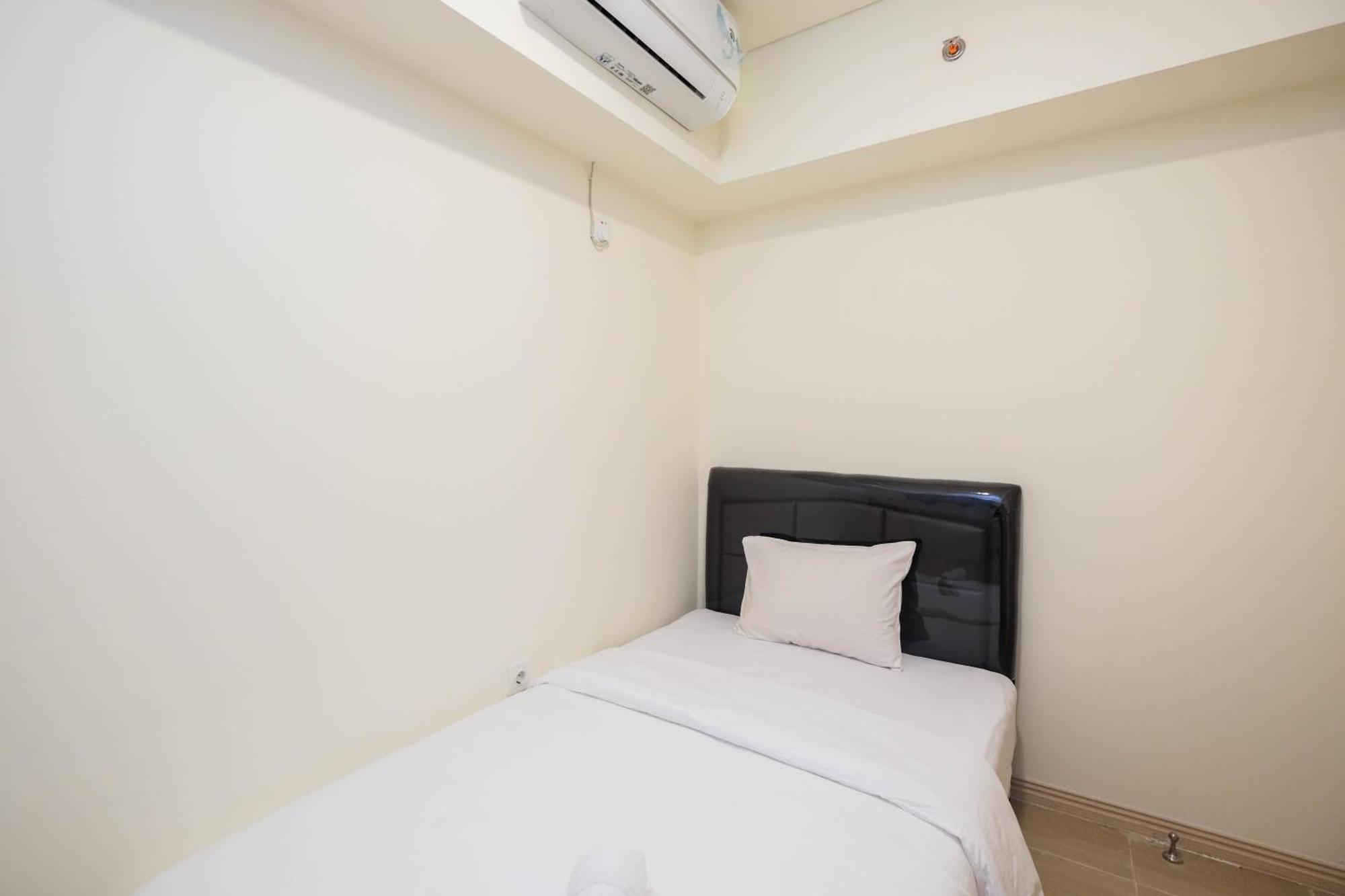 Cozy 2br At Meikarta By Travelio