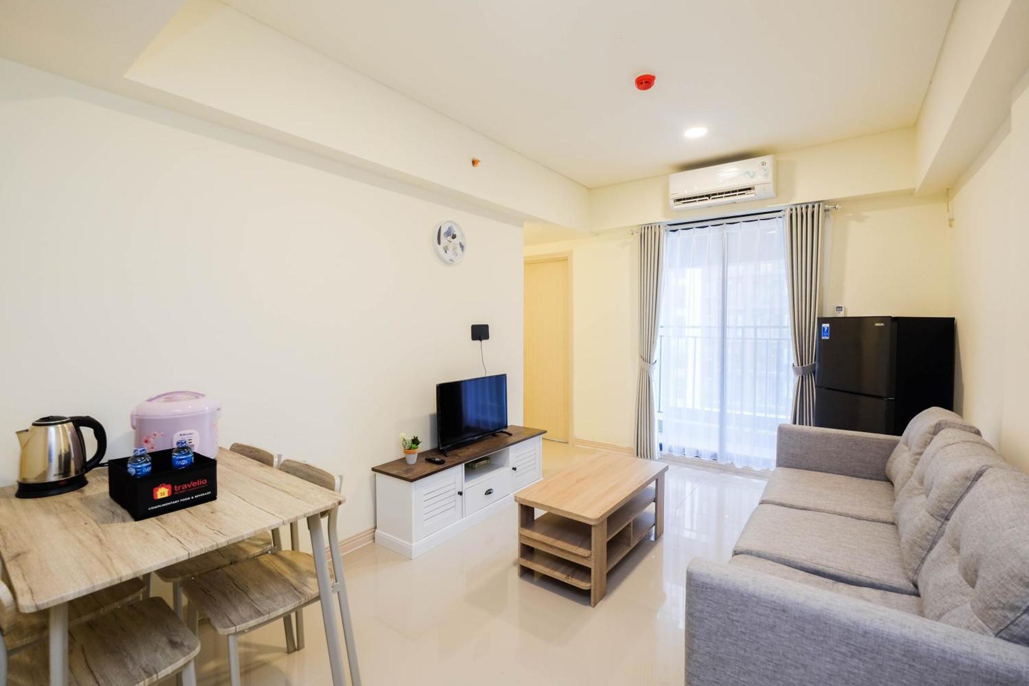 Cozy 2br At Meikarta By Travelio Apartemen