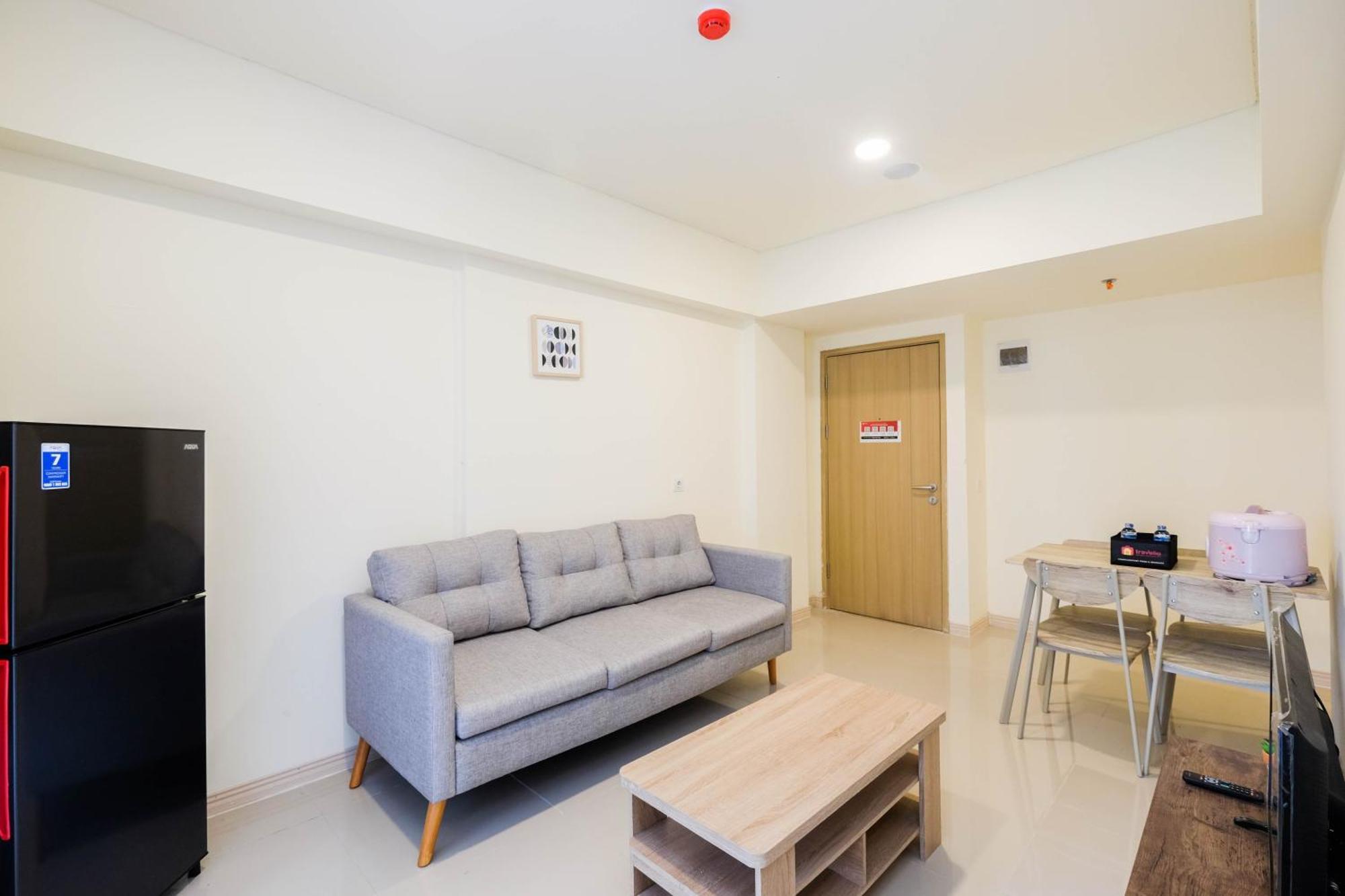 Apartemen Cozy 2br At Meikarta By Travelio *