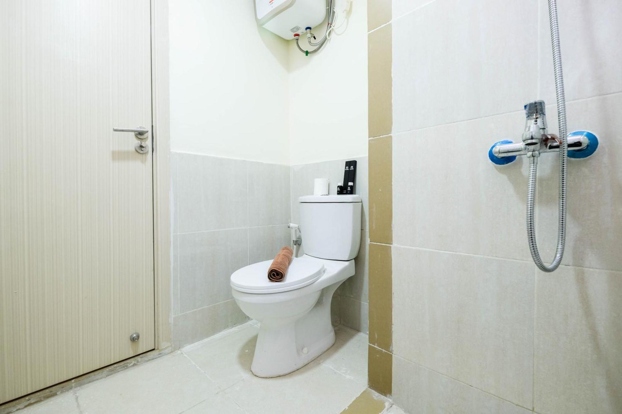 Cozy 2br At Meikarta By Travelio Apartemen Bekasi