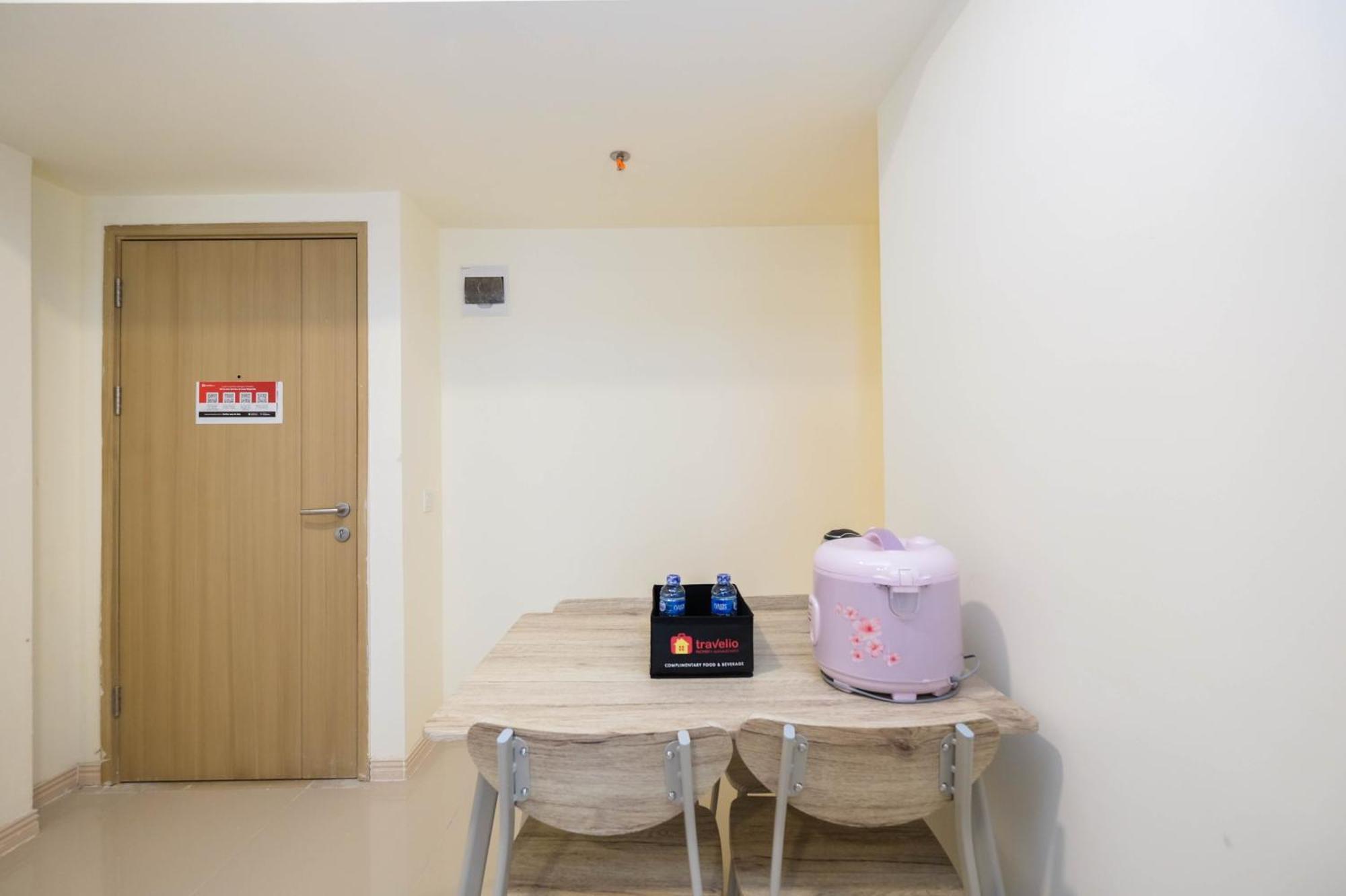 Cozy 2br At Meikarta By Travelio *